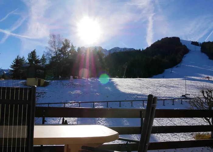 Romantic Chalet-style Flat With Mountain View Apartmán *