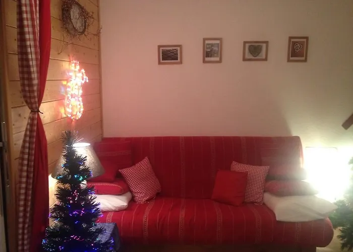 Romantic Chalet-style Flat With Mountain View