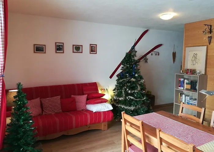 Romantic Chalet-style Flat With Mountain View