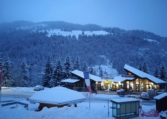 Apartmán Romantic Chalet-style Flat With Mountain View *