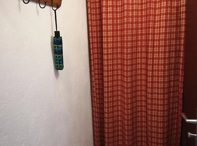 Romantic Chalet-style Flat With Mountain View Apartmán *