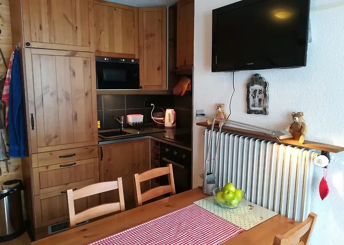 Romantic Chalet-style Flat With Mountain View *