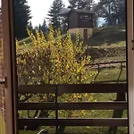 Apartament Romantic Chalet-style Flat With Mountain View