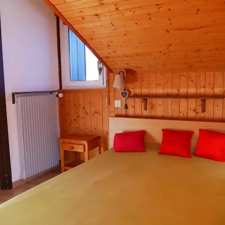 Romantic Chalet-style Flat With Mountain View Lejlighed *